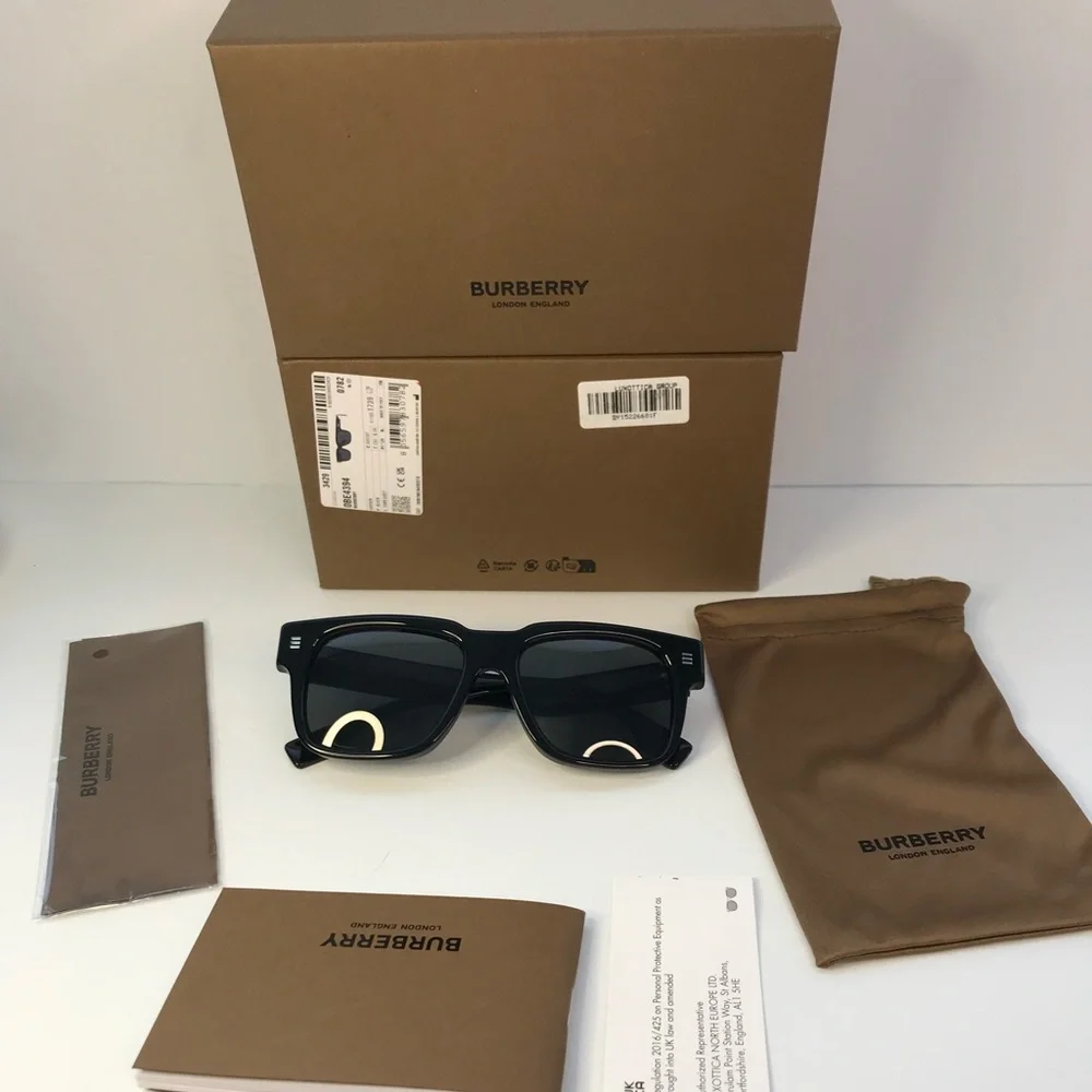 BURBERRY Hayden BE4394 square sunglass black frame with dark grey lenses.